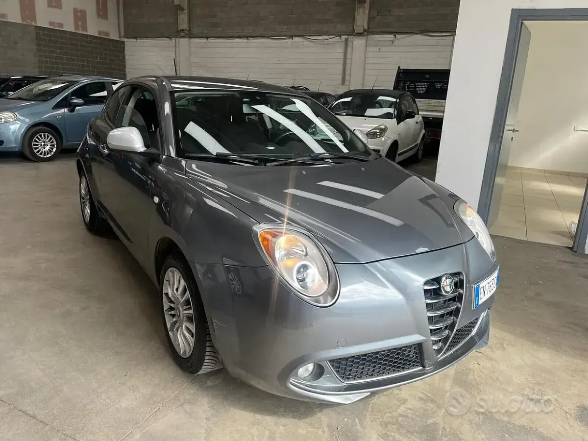 Second-hand Alfa Romeo MiTo Distinctive 78 CP (57 kW) 2012 Albastru Hatchback