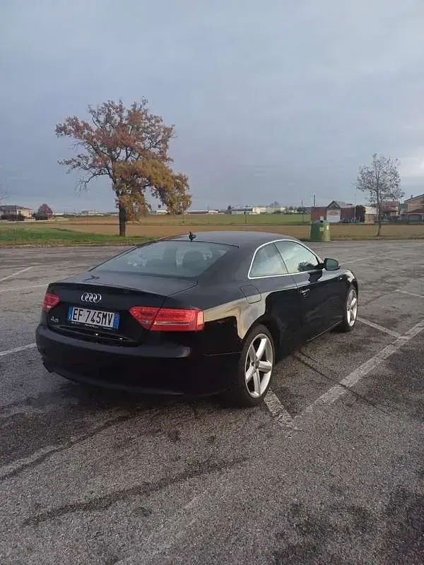 Usata Audi A5 Ambiente 180 CV (132 kW) 2011 Nero Coupé