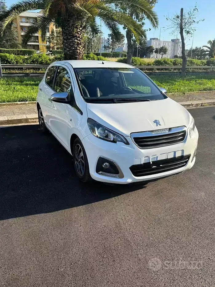 Usata Peugeot 108 Allure 69 CV (50 kW) 2017 Bianco Utilitaria
