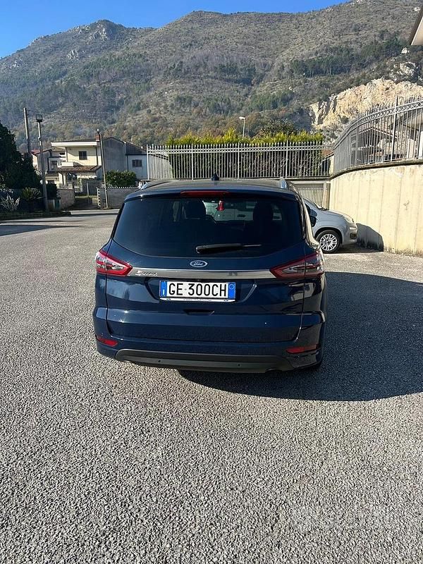 Usata Ford S-MAX S 150 CV (110 kW) 2021 Monovolume