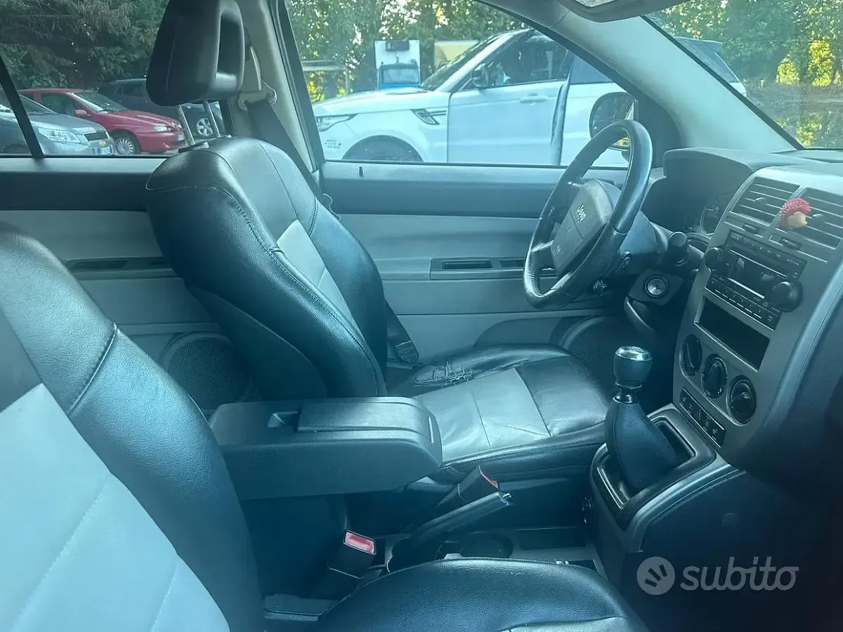 Usata Jeep Compass 140 CV (102 kW) 2008 Nero SUV