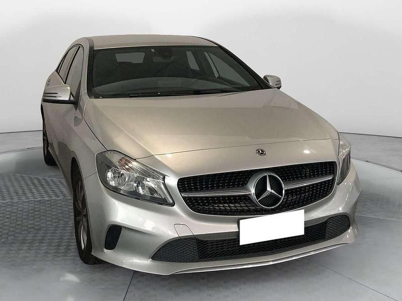 Usata Mercedes A160 Executive 90 CV (66 kW) 2018 Argento Berlina