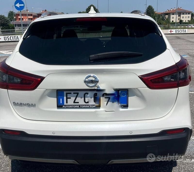 Usata Nissan Qashqai N-Connecta 150 CV (110 kW) 2019 Bianco SUV