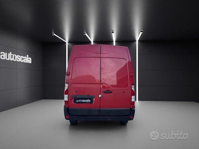 Usata Renault Master 145 CV (106 kW) 2019 Rosso Berlina
