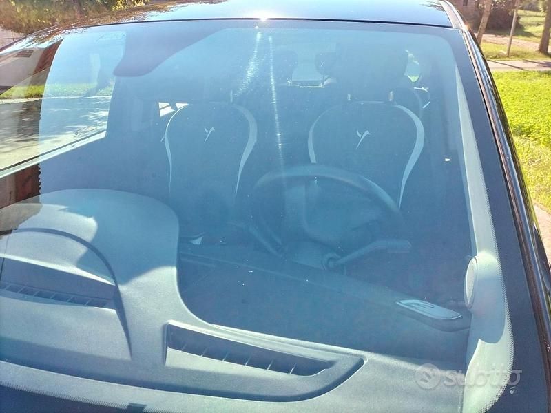 Usata Lancia Ypsilon S 95 CV (69 kW) 2014 Nero Utilitaria