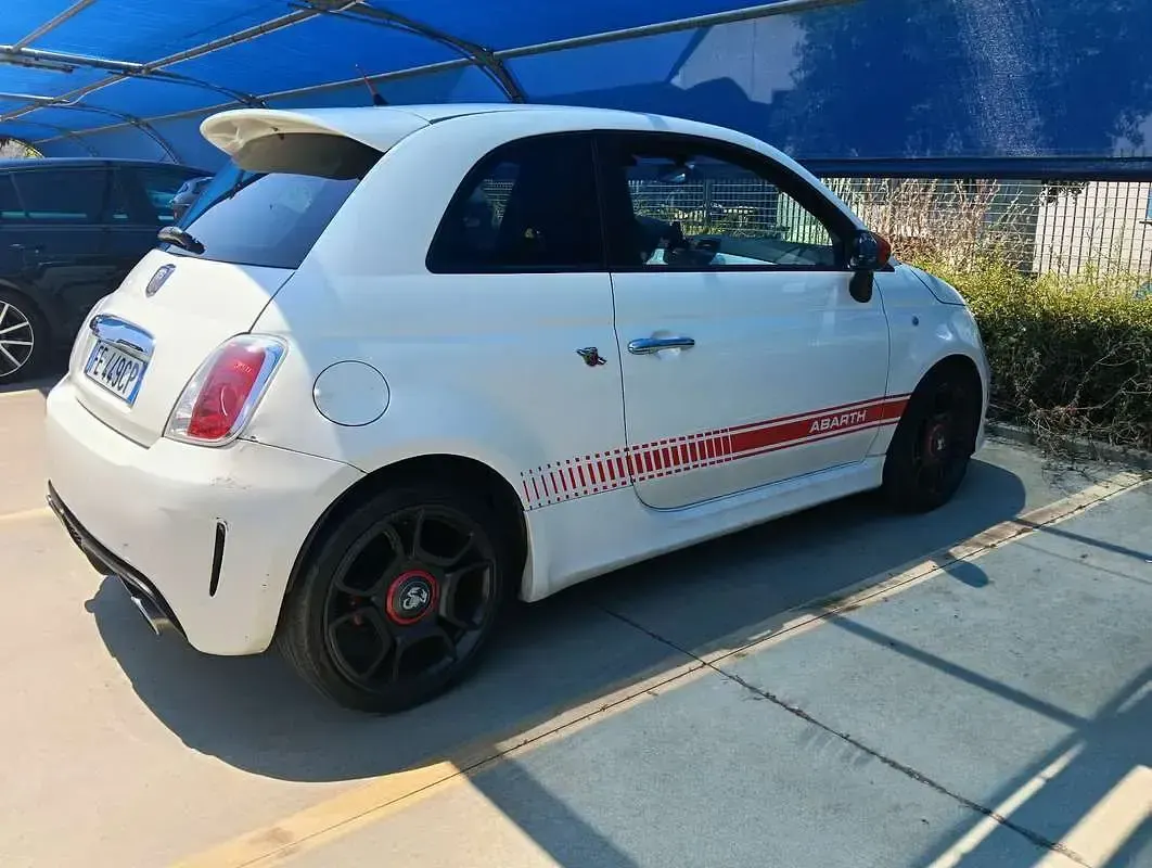 Usata Abarth 500 135 CV (99 kW) 2008 Bianco Utilitaria