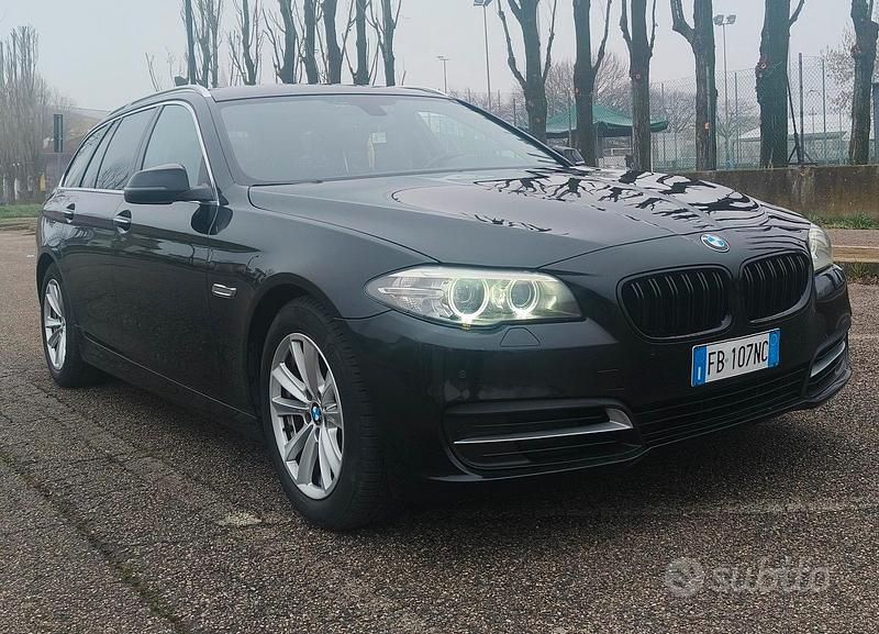 Usata BMW 520 190 CV (139 kW) 2015 Nero Station wagon