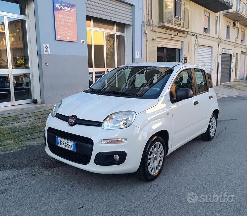 Usata Fiat Panda Easy 69 CV (50 kW) 2015 Bianco Berlina