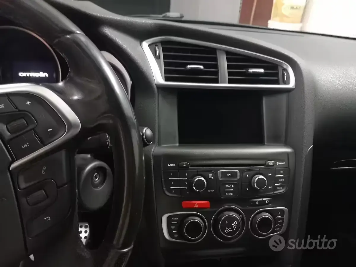Usata DS Automobiles DS4 So Chic 111 CV (81 kW) 2014 Bianco Berlina