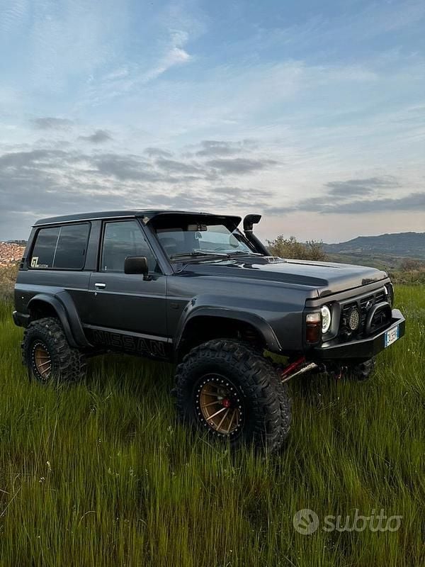 Usata Nissan Patrol 300 CV (220 kW) 1992 Grigio SUV