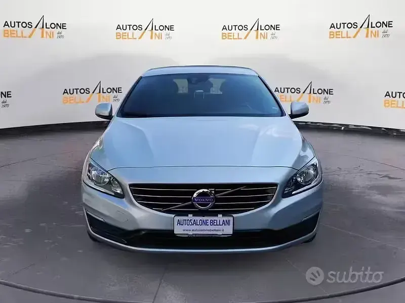 Usata Volvo V60 Dynamic 150 CV (110 kW) 2017 Grigio Station wagon