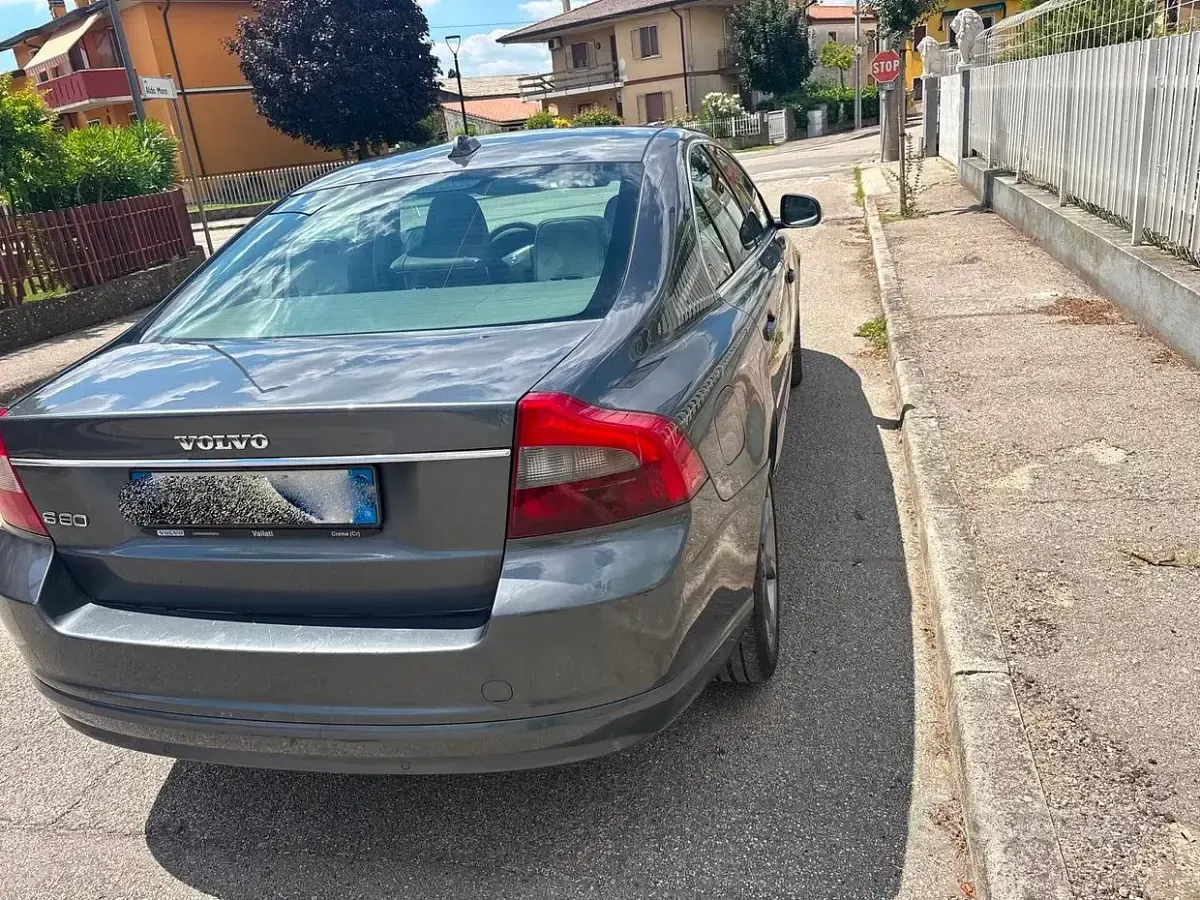 Usata Volvo S80 Momentum 185 CV (136 kW) 2008 Grigio Berlina