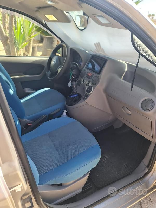 Usata Fiat Panda 60 CV (44 kW) 2004 Grigio Utilitaria