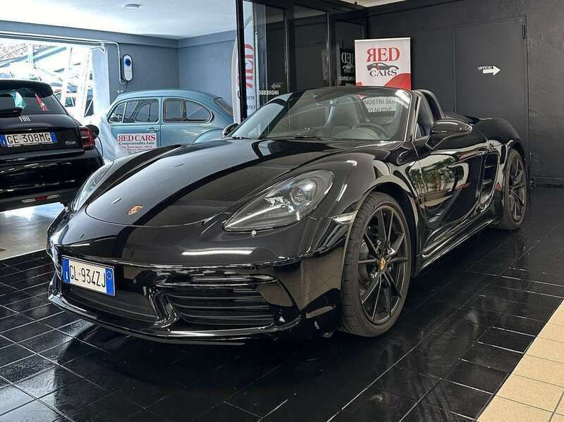Usata Porsche 718 Boxster 300 CV (220 kW) 2022 Nero Cabrio