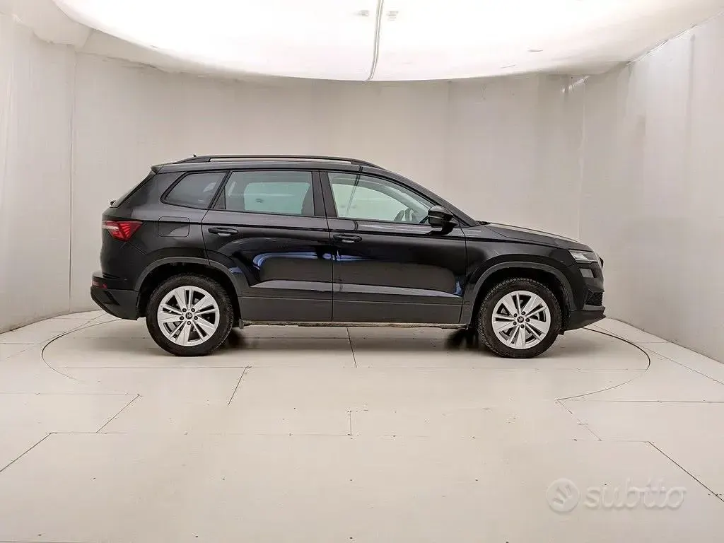 Usata Skoda Karoq Executive 150 CV (110 kW) 2025 Nero SUV