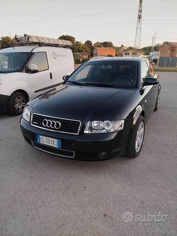Usata Audi A4 130 CV (95 kW) 2004 Nero Station wagon