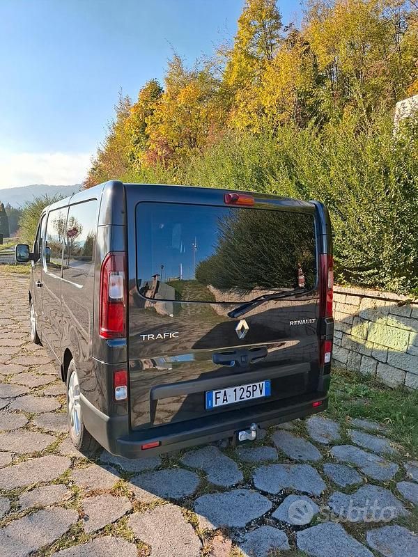 Usata Renault Trafic 2015 Nero Monovolume