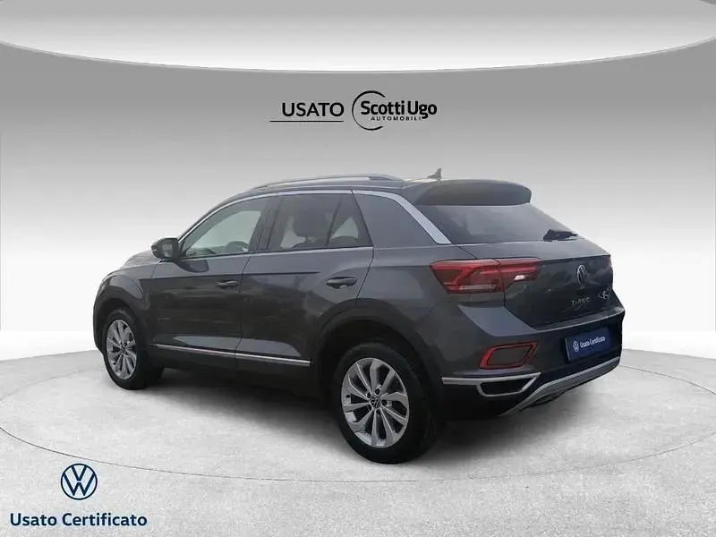 Usata VW T-Roc Style 110 CV (80 kW) 2023 Grigio SUV