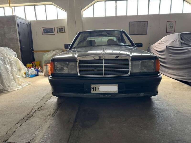 Usata Mercedes 190 185 CV (136 kW) 1986 Nero Berlina