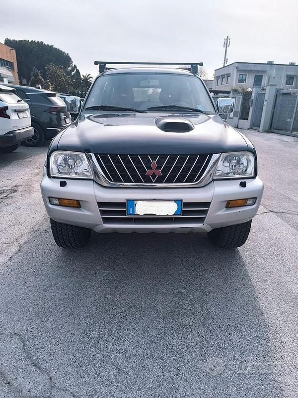 Usata Mitsubishi L 2003 Blu SUV
