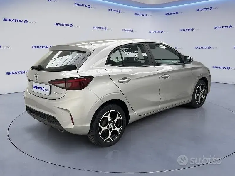 Usata MG MG3 Comfort 116 CV (85 kW) 2025 Grigio Utilitaria