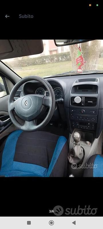Usata Renault Clio II 2002 Blu Berlina
