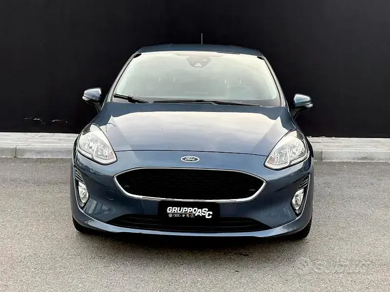 Usata Ford Fiesta Titanium 86 CV (63 kW) 2019 Blu Utilitaria