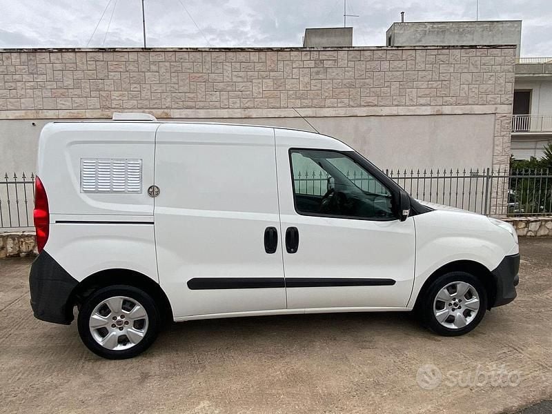 Usata Fiat Doblò 89 CV (65 kW) 2011 Bianco Monovolume