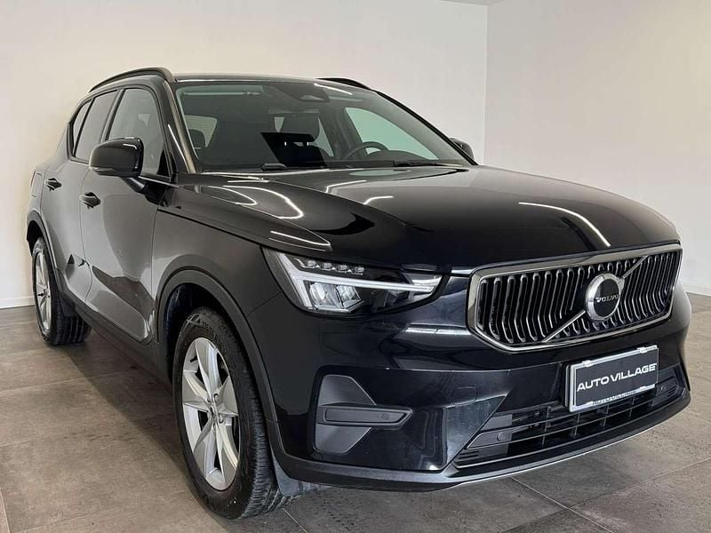 Usata Volvo XC40 163 CV (119 kW) 2022 Onyx black SUV