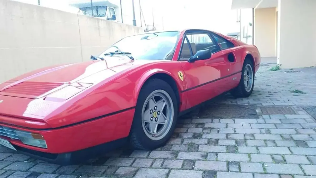 Usata Ferrari 328 271 CV (199 kW) 1987 Rosso Berlina