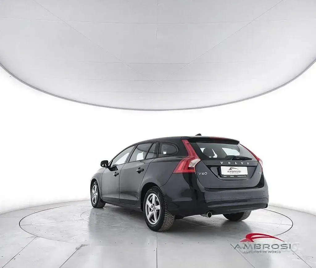 Usata Volvo V60 Business Edition 120 CV (88 kW) 2015 Bluazzurro Station wagon