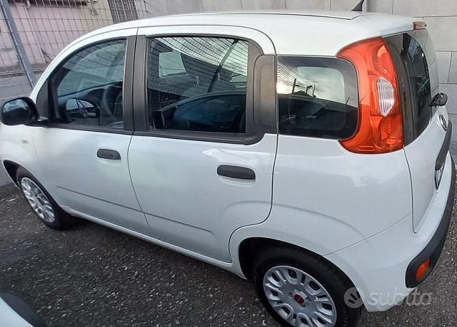Usata Fiat Panda Pop 69 CV (50 kW) 2020 Bianco Berlina