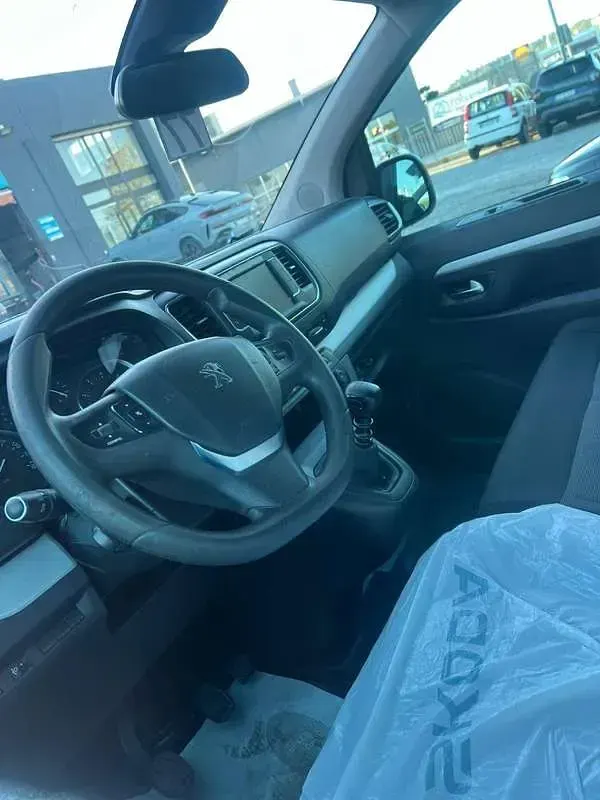 Usata Peugeot Traveller 150 CV (110 kW) 2019 Bianco Monovolume