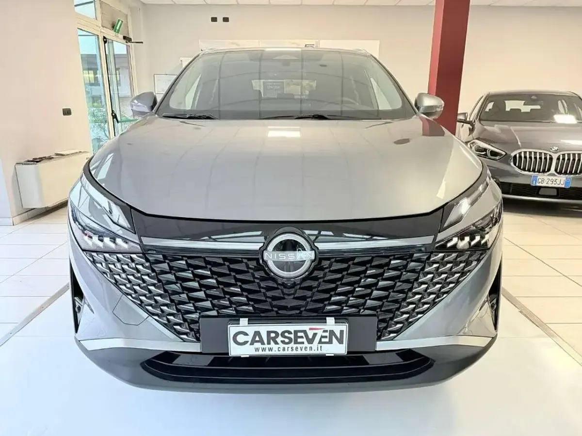 Usata Nissan Qashqai N-Connecta 158 CV (116 kW) 2025 Grigio SUV