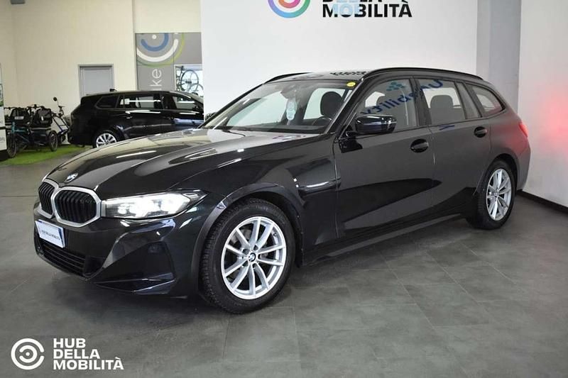 Usata BMW 318 150 CV (110 kW) 2022 Nero Station wagon
