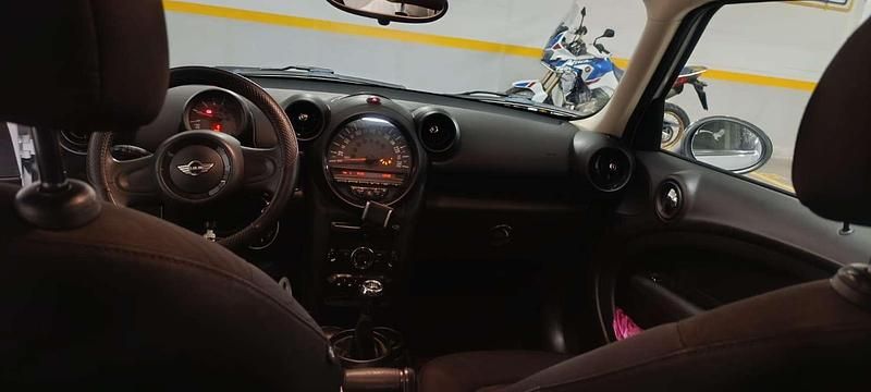 Usata Mini Cooper D Countryman Business 111 CV (81 kW) 2016 Bianco SUV