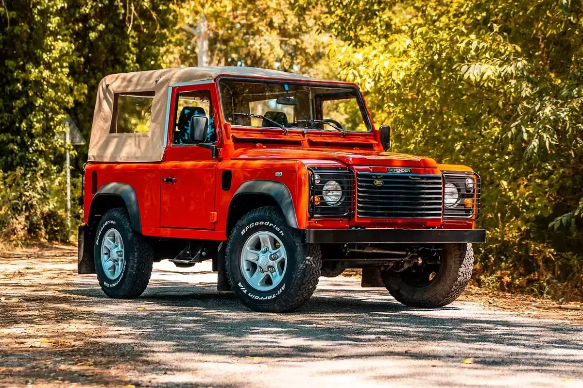 Usata Land Rover Defender 122 CV (89 kW) 2003 Cabrio