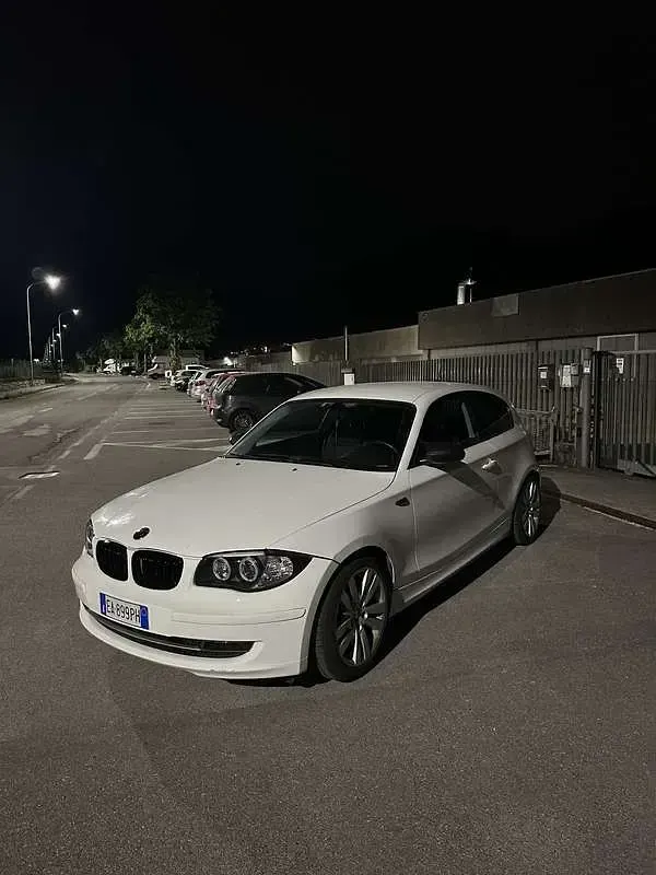 Usata BMW 116 Sport Line 122 CV (89 kW) 2008 Utilitaria