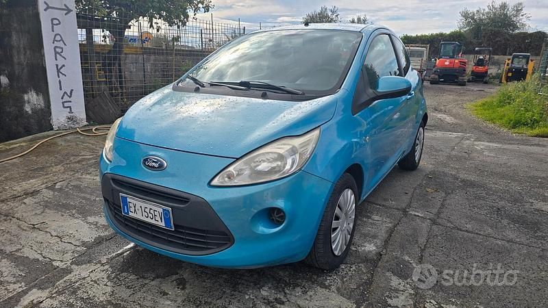 Usata Ford Ka Titanium 69 CV (50 kW) 2015 Blu Berlina