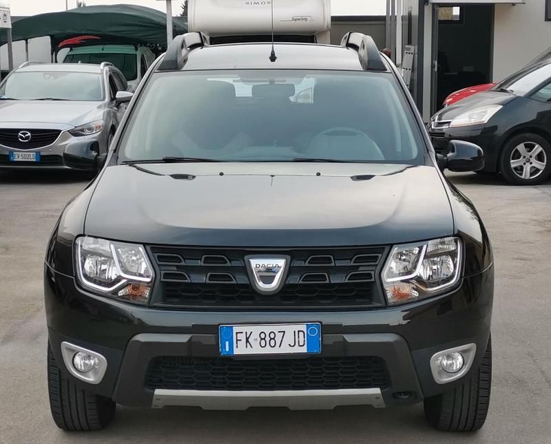 Usata Dacia Duster 110 CV (80 kW) 2017 Nero SUV