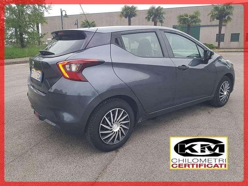 Usado Nissan Micra Visia+ 71 HP (52 kW) 2018 Cinzento Citadino