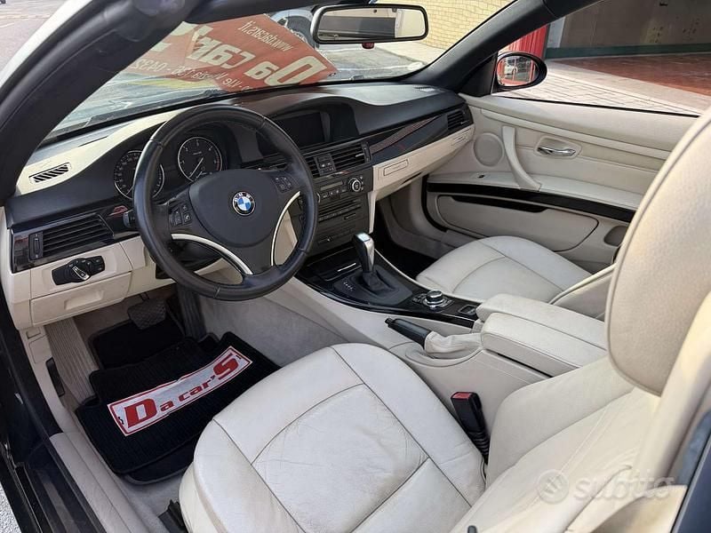 Usata BMW 320 Cabriolet 177 CV (130 kW) 2009 Nero Cabrio