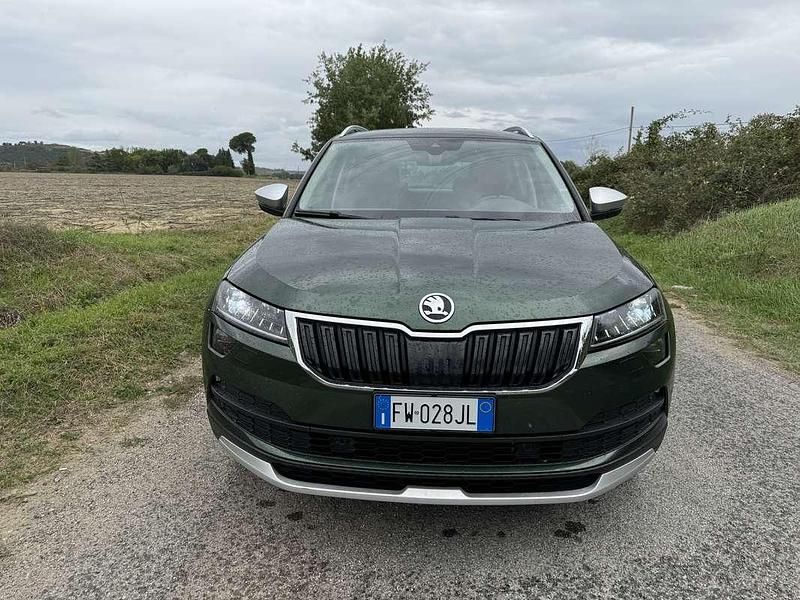 Usata 2019 Skoda Karoq Scout 4x4 SUV | 20.500 € (Cara) - Immagine 1/4