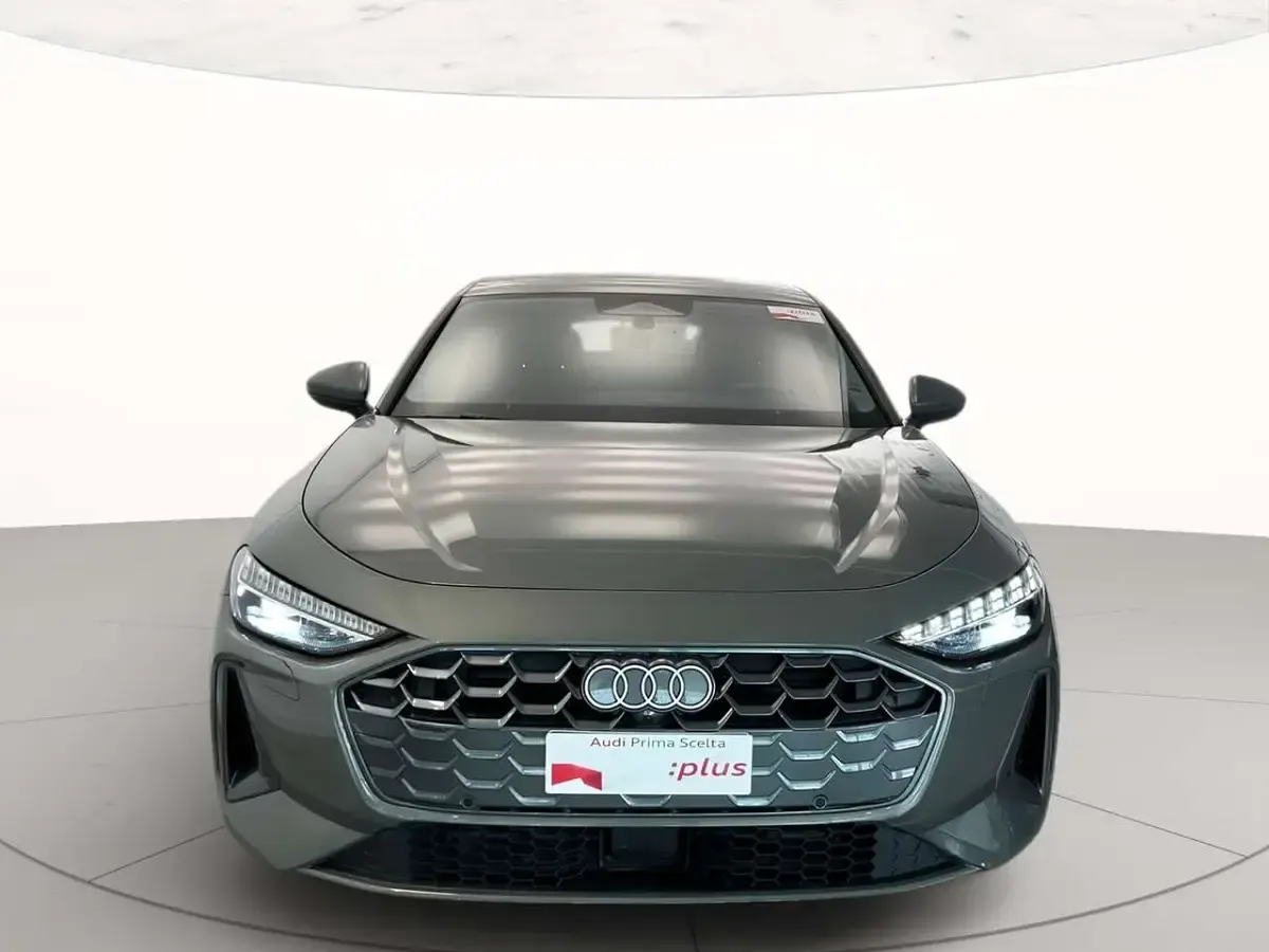Begagnad Audi A5 Advanced Plus 204 HK (150 kW) 2025 Grå Sedan