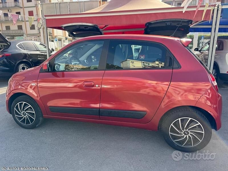 Usata Renault Twingo 69 CV (50 kW) 2016 Rosso Utilitaria