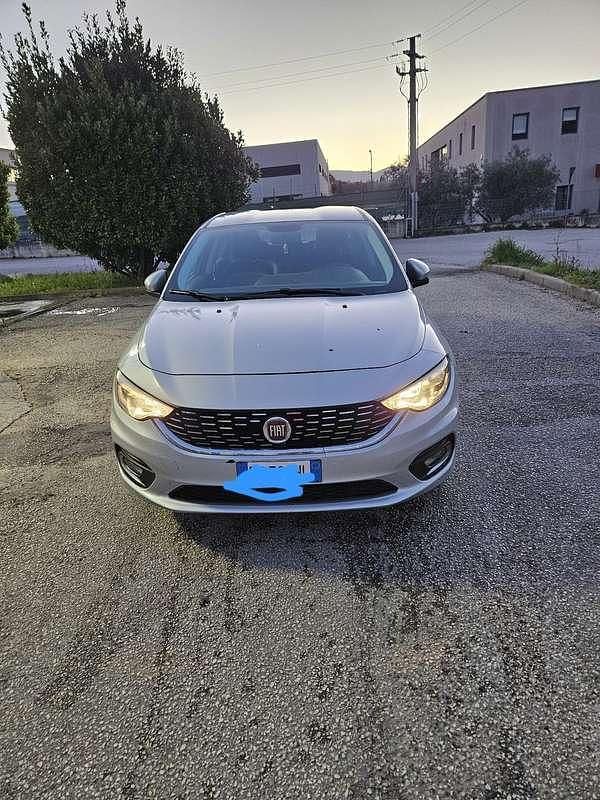 Usata Fiat Tipo Opening Edition 95 CV (69 kW) 2016 Berlina