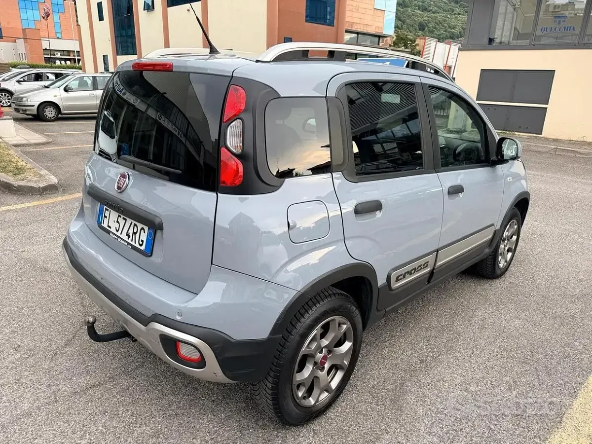 Usata Fiat Panda Cross Cross 90 CV (66 kW) 2017 Grigio Utilitaria