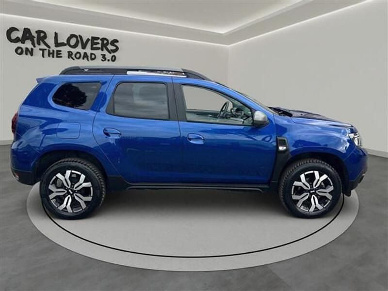 Usata Dacia Duster Journey 101 CV (74 kW) 2023 Blu scuro SUV
