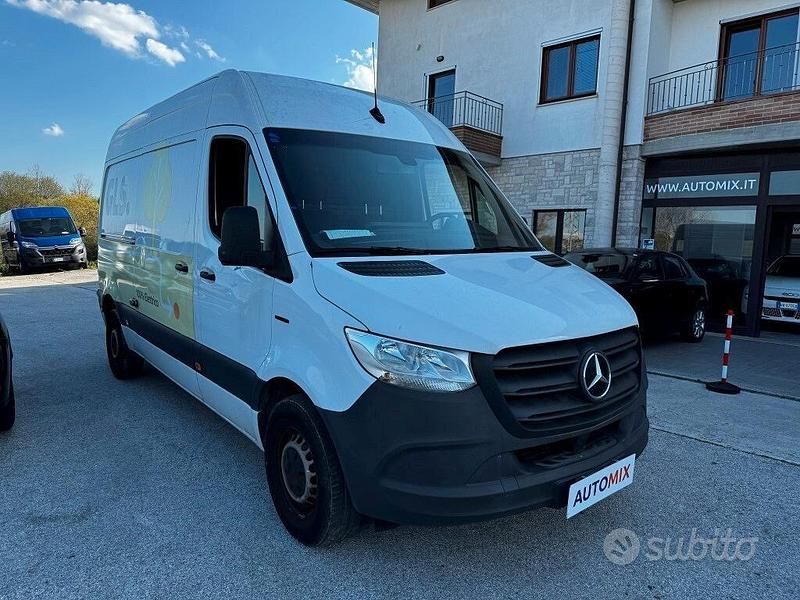 Usata Mercedes E-Sprinter 69 kW (95 CV) 2023 Bianco Furgone