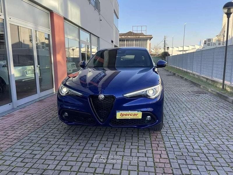 Blu Usata 2022 Alfa Romeo Stelvio Sprint SUV | 32.800 € (Buon prezzo) - Immagine 1/4